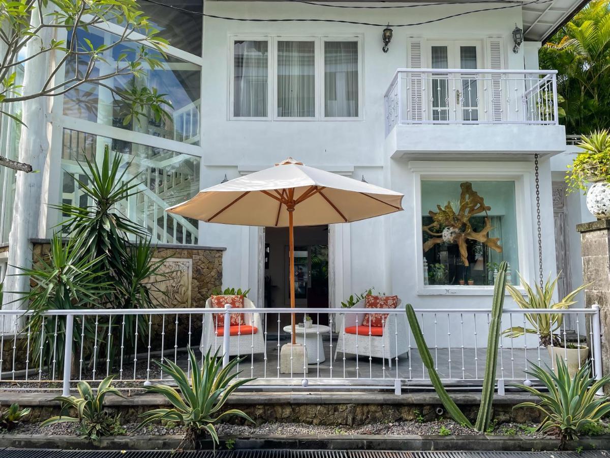 Beach House Canggu - 150M Berawa Beach المظهر الخارجي الصورة