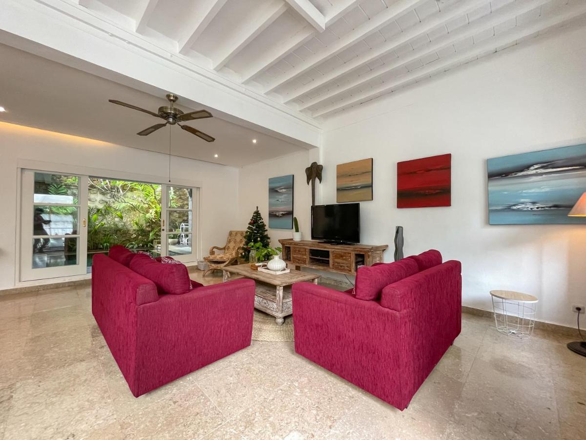 Beach House Canggu - 150M Berawa Beach المظهر الخارجي الصورة