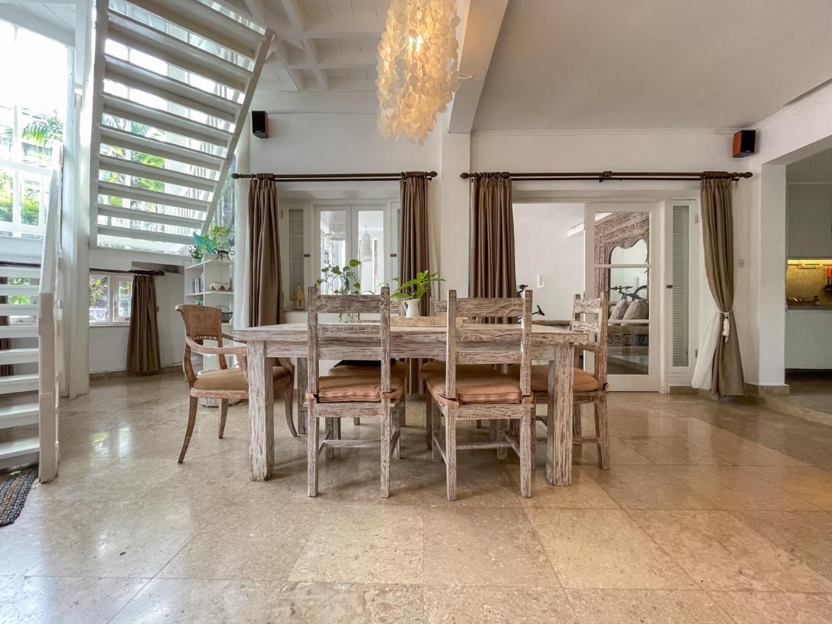 Beach House Canggu - 150M Berawa Beach المظهر الخارجي الصورة