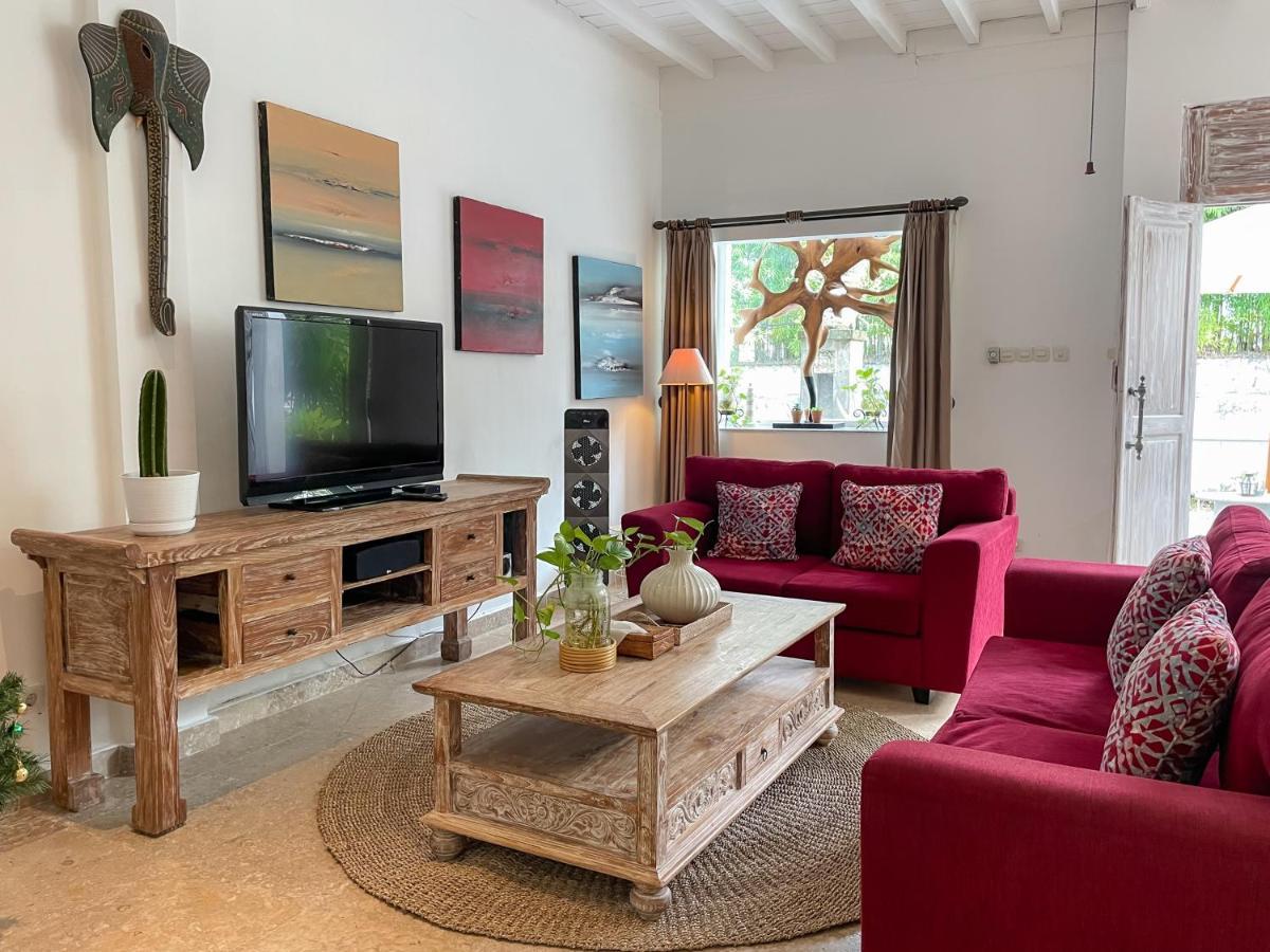 Beach House Canggu - 150M Berawa Beach المظهر الخارجي الصورة